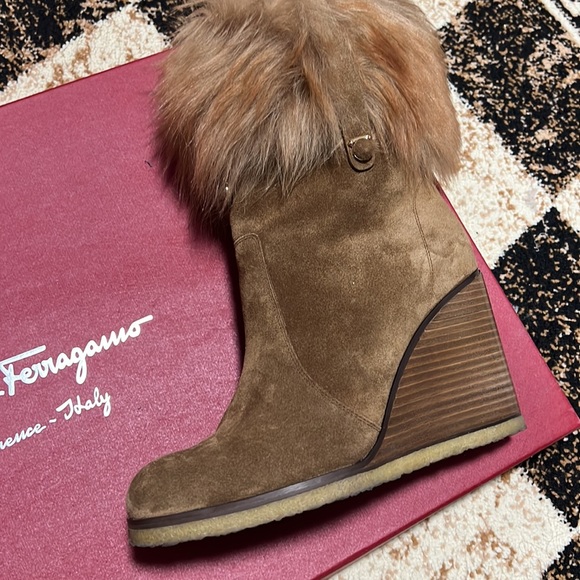 Ferragamo Sondrio Cigar Suede Wedge Boots 8 B - Picture 3 of 7